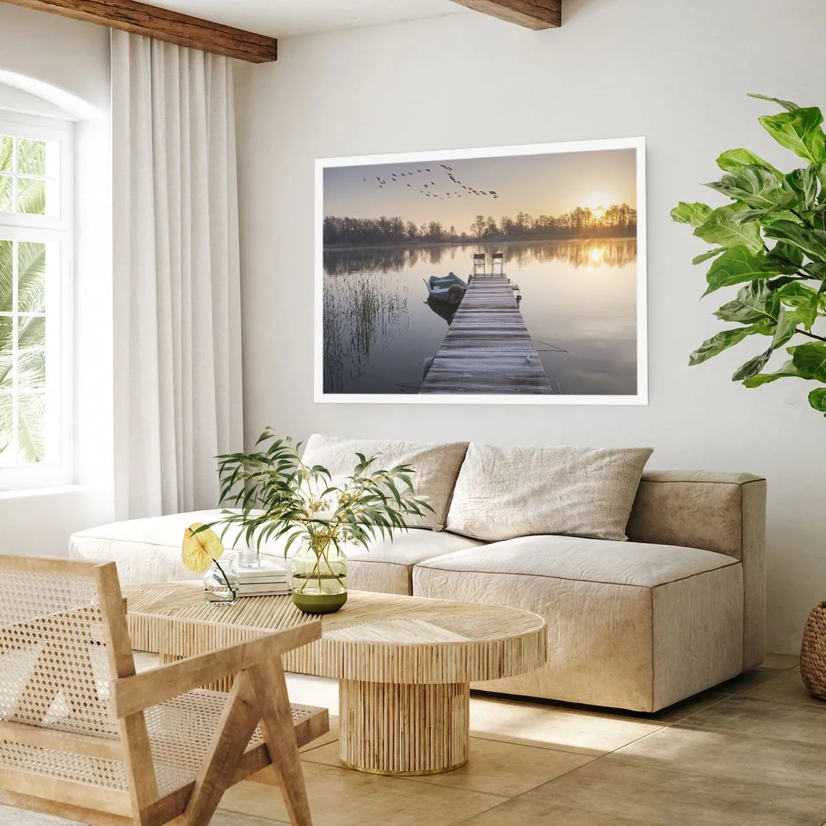 Poster - Un molo sul lago al mattino con una barca e delle sedie - 100x70cm - Tornerò un giorno - Decorazione murale moderna per soggiorno e camera da letto ARTTOR