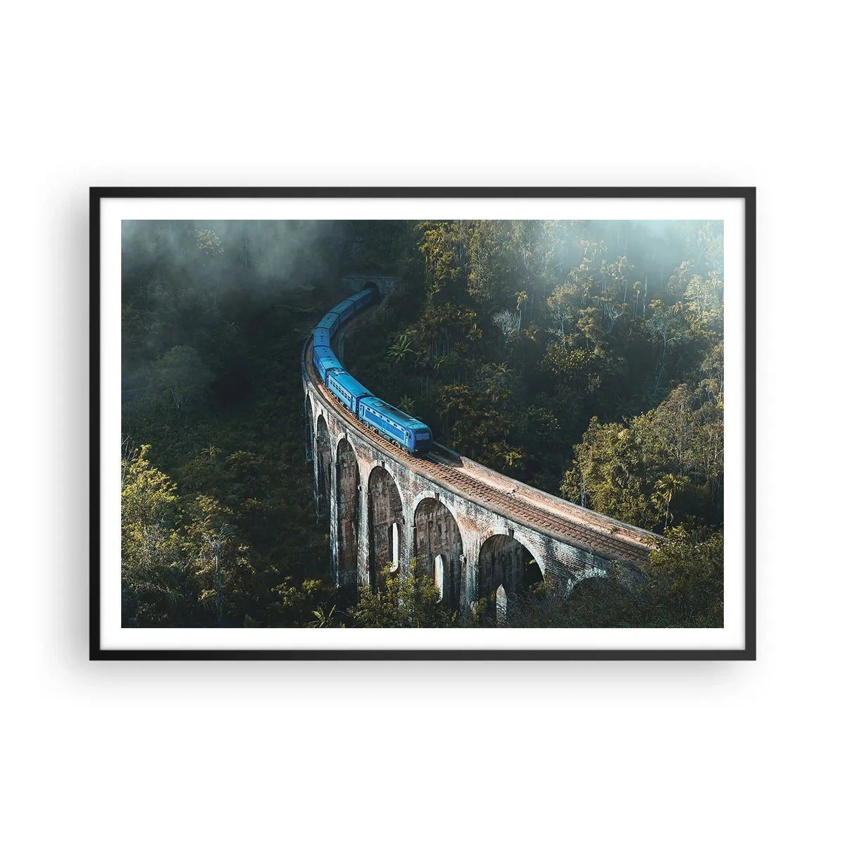 Poster in cornice nera - Un treno blu su un viadotto storico tra le foreste - 100x70cm - Attrazione della natura - Decorazione murale moderna per soggiorno e camera da letto ARTTOR