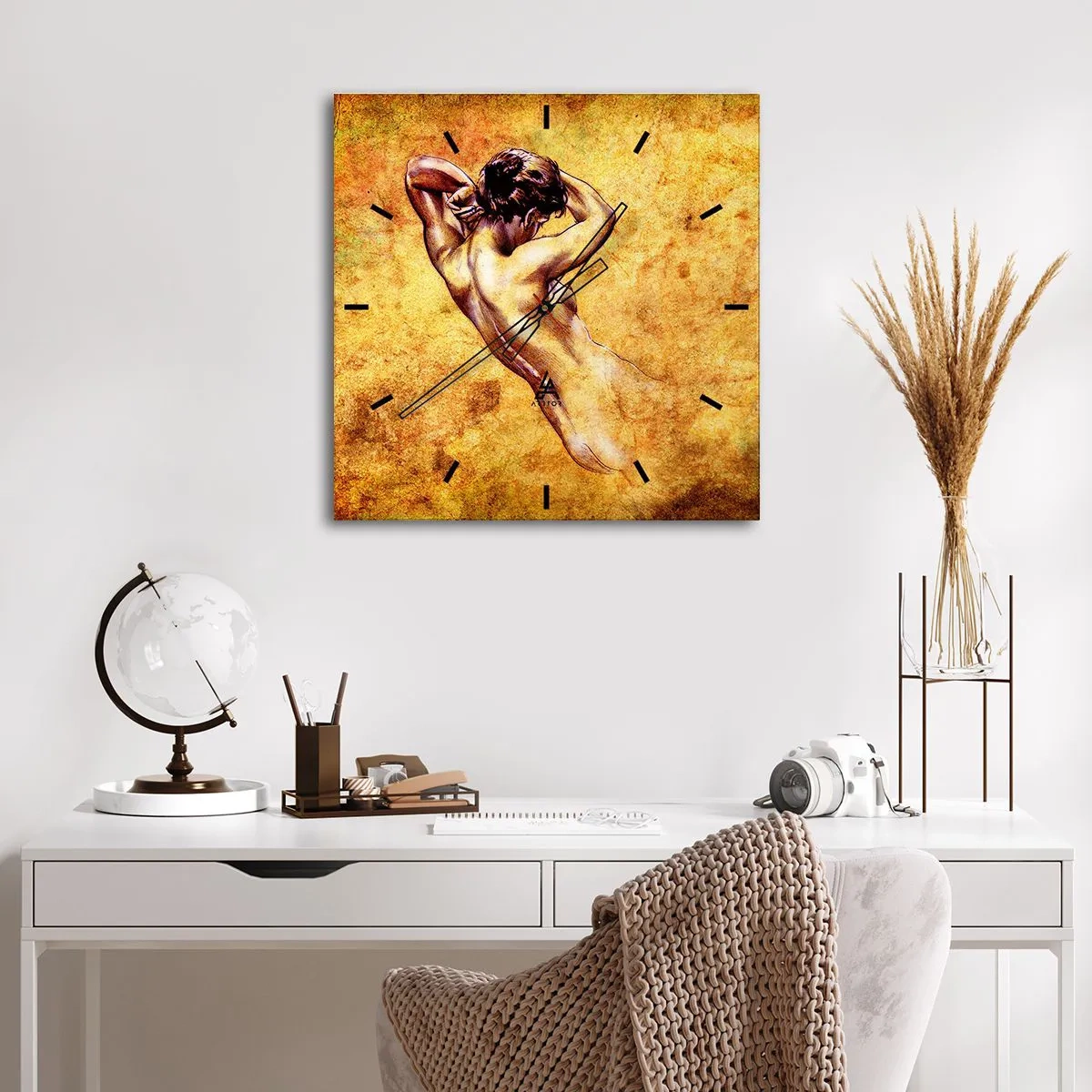 Orologio da parete - Orologio in Vetro - Nudo femminile artistico su sfondo dorato in stile classico - 30x30cm - Nuda, ma sempre misteriosa - Decorazione murale moderna per soggiorno e camera da letto ARTTOR