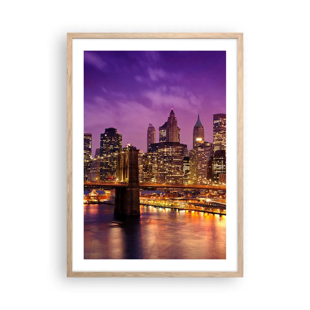 Poster in cornice rovere chiaro - Manhattan in viola e oro - 50x70 cm