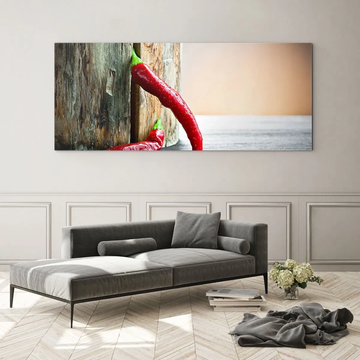 Quadro su vetro - Due peperoncini rossi su uno sfondo di legno con un accento rustico - 140x50cm - Red hot chili peppers - Decorazione murale moderna per soggiorno e camera da letto ARTTOR
