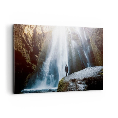Quadro su tela - Stampe su Tela - Una figura sullo sfondo di una maestosa cascata in una gola rocciosa - 100x70cm - Ripristino delle proporzioni - Decorazione murale moderna per soggiorno e camera da letto ARTTOR