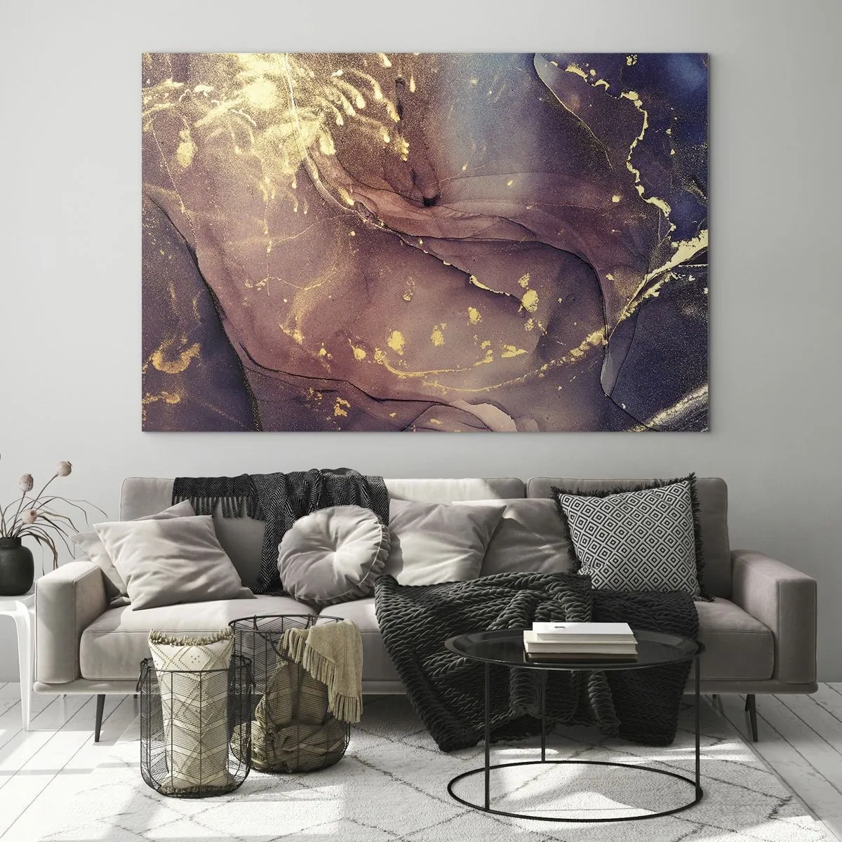Quadro su vetro - Una composizione astratta con macchie e struttura viola e oro. - 100x70cm - Materia e spirito - Decorazione murale moderna per soggiorno e camera da letto ARTTOR