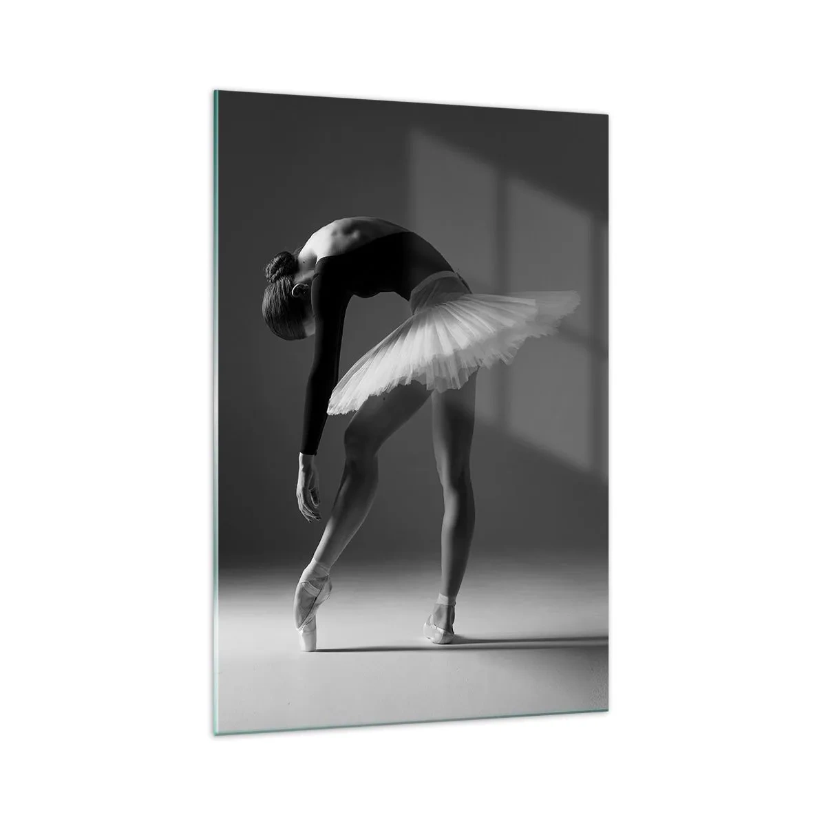 Quadro su vetro - Una ballerina in una posa elegante su uno sfondo bianco e nero - 70x100cm - Bella ballerina - Decorazione murale moderna per soggiorno e camera da letto ARTTOR