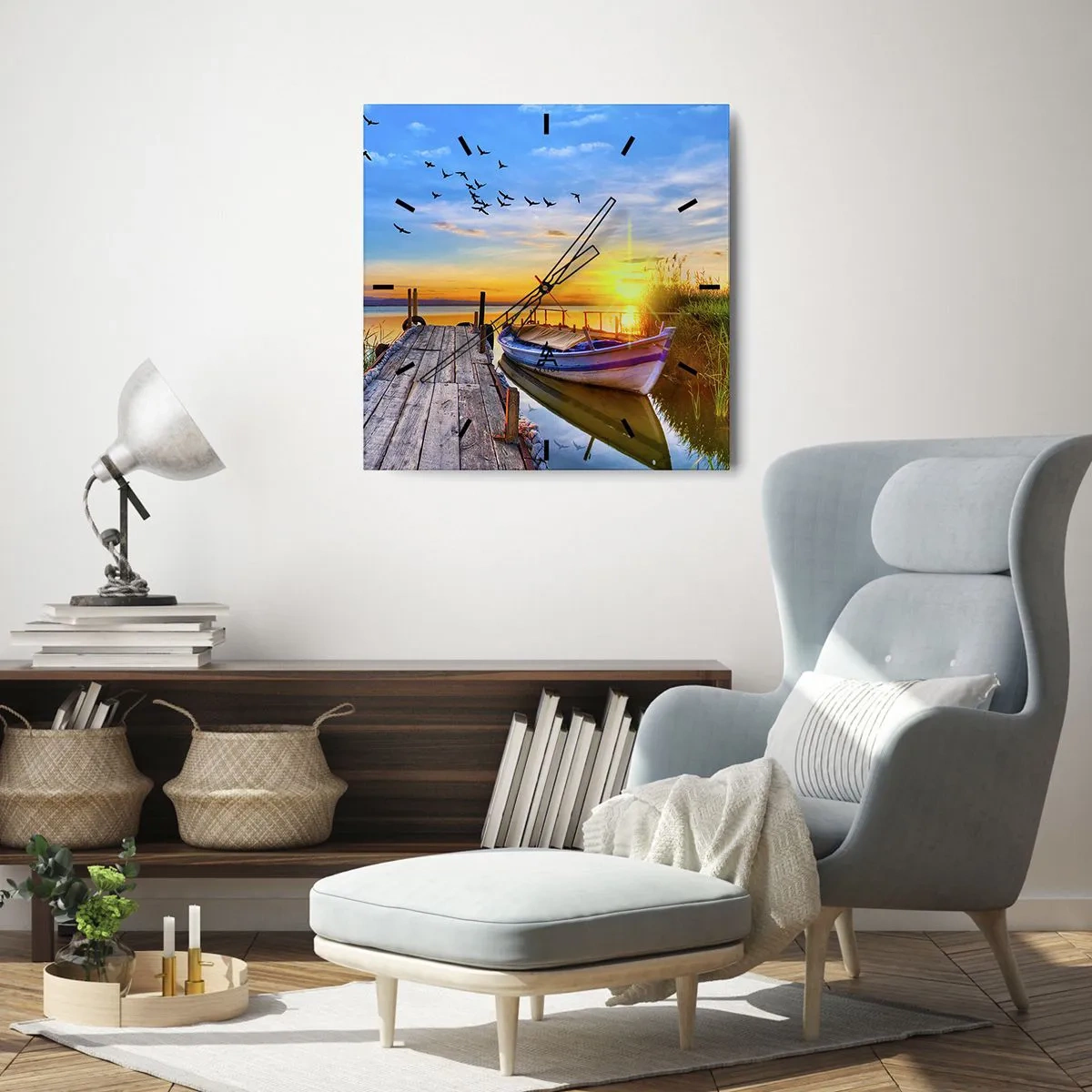 Orologio da parete - Orologio in Vetro - Una barca su un molo di legno al tramonto - 30x30cm - A domani - Decorazione murale moderna per soggiorno e camera da letto ARTTOR