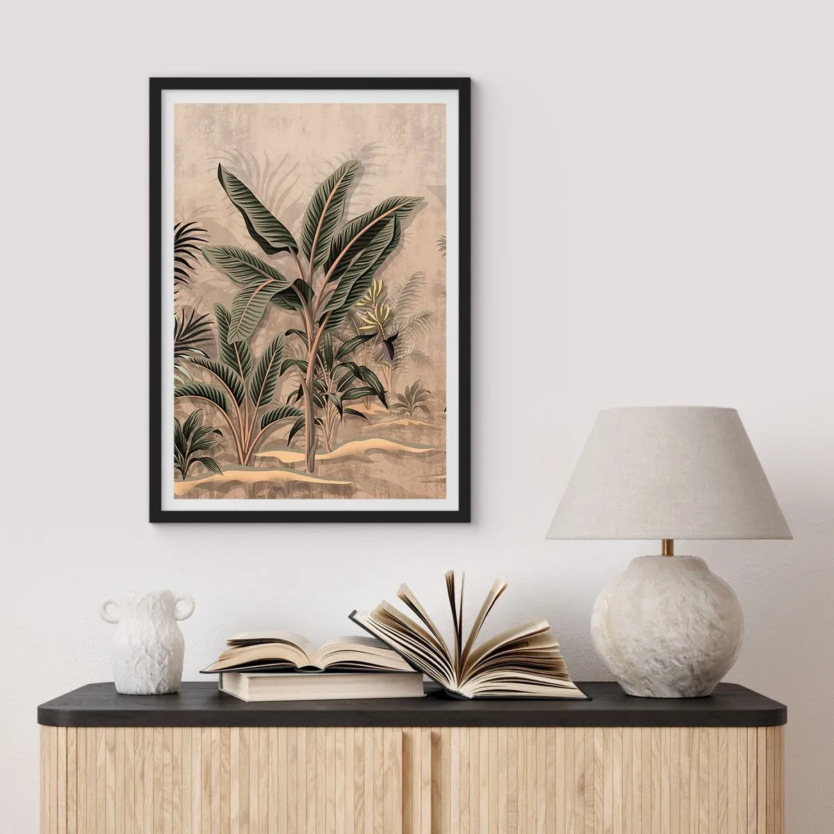 Poster in cornice nera - Vegetazione esotica su sfondo beige - 50x70cm - Incisione in stile coloniale - Decorazione murale moderna per soggiorno e camera da letto ARTTOR