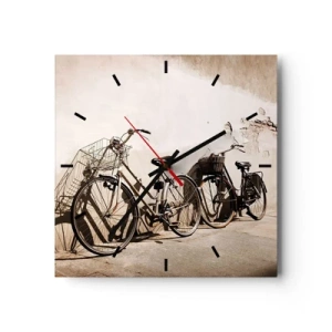 Orologio da parete - Orologio in Vetro - Due biciclette appoggiate a un vecchio muro in stile retrò - 30x30cm - L'indimenticabile bellezza del passato - Decorazione murale moderna per soggiorno e camera da letto ARTTOR