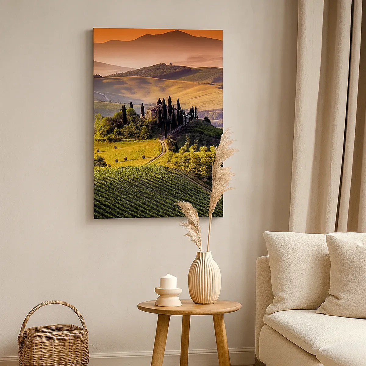 Quadro su tela - Stampe su Tela - Paesaggio toscano con vigneti e una casa su una collina - 50x70cm - Arcadia: paesaggio toscano - Decorazione murale moderna per soggiorno e camera da letto ARTTOR
