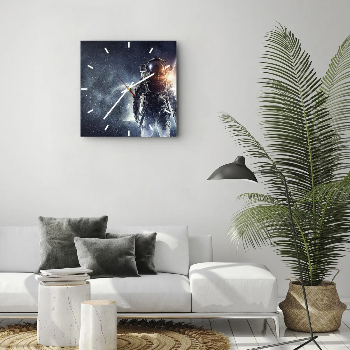 Orologio da parete - Orologio in Vetro - Astronauta sullo sfondo dello spazio e del pianeta Terra - 30x30cm - Avventura nello spazio - Decorazione murale moderna per soggiorno e camera da letto ARTTOR
