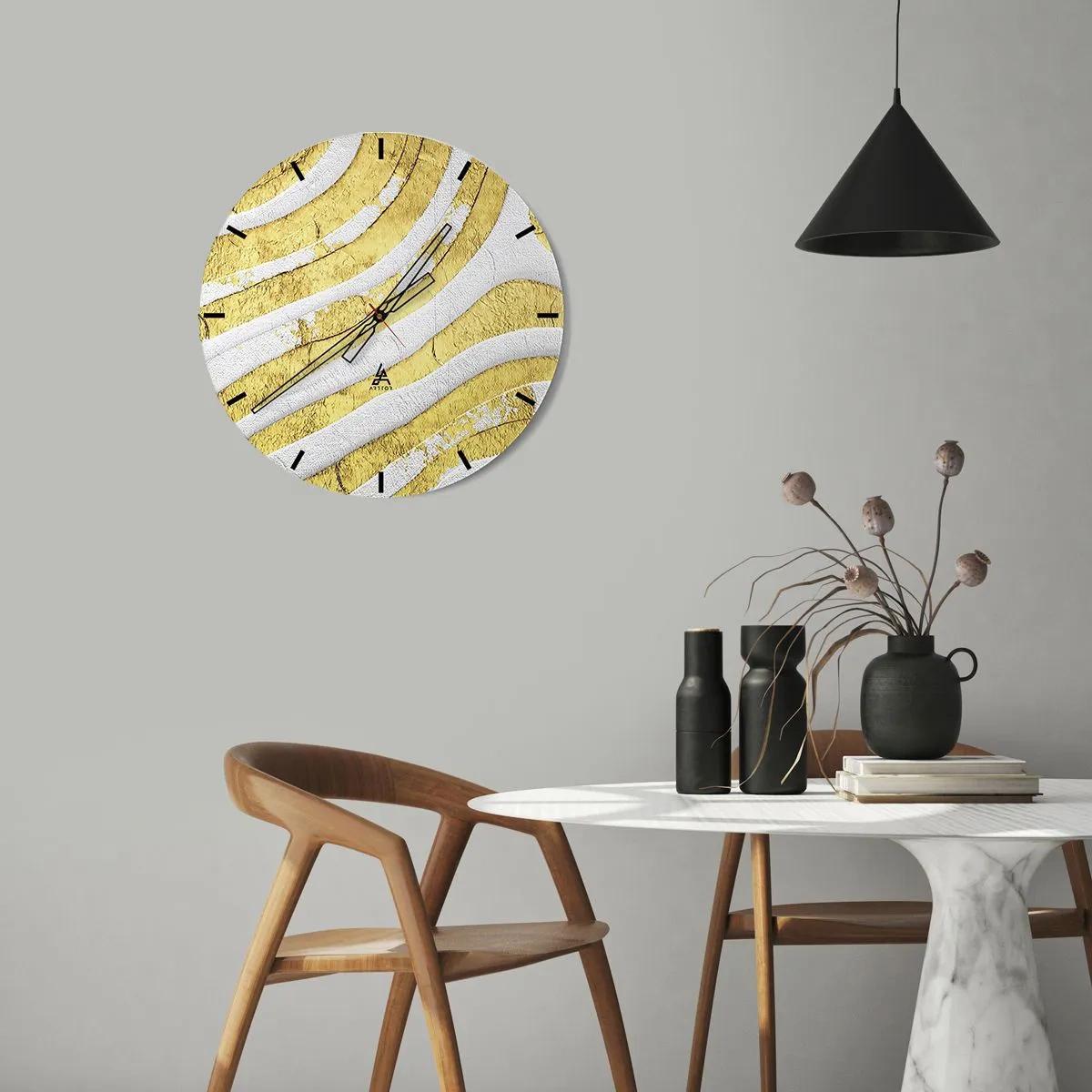 Orologio da parete - Orologio in Vetro - Onde dorate e bianche in una texture astratta - 30x30cm - Composizione in bianco e oro - Decorazione murale moderna per soggiorno, cucina e camera da letto ARTTOR