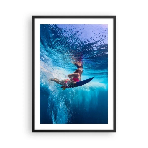 Poster in cornice nera - Un surfista immerso nelle profondità turchesi dell'oceano - 50x70cm - La profondità della gioia - Decorazione murale moderna per soggiorno e camera da letto ARTTOR