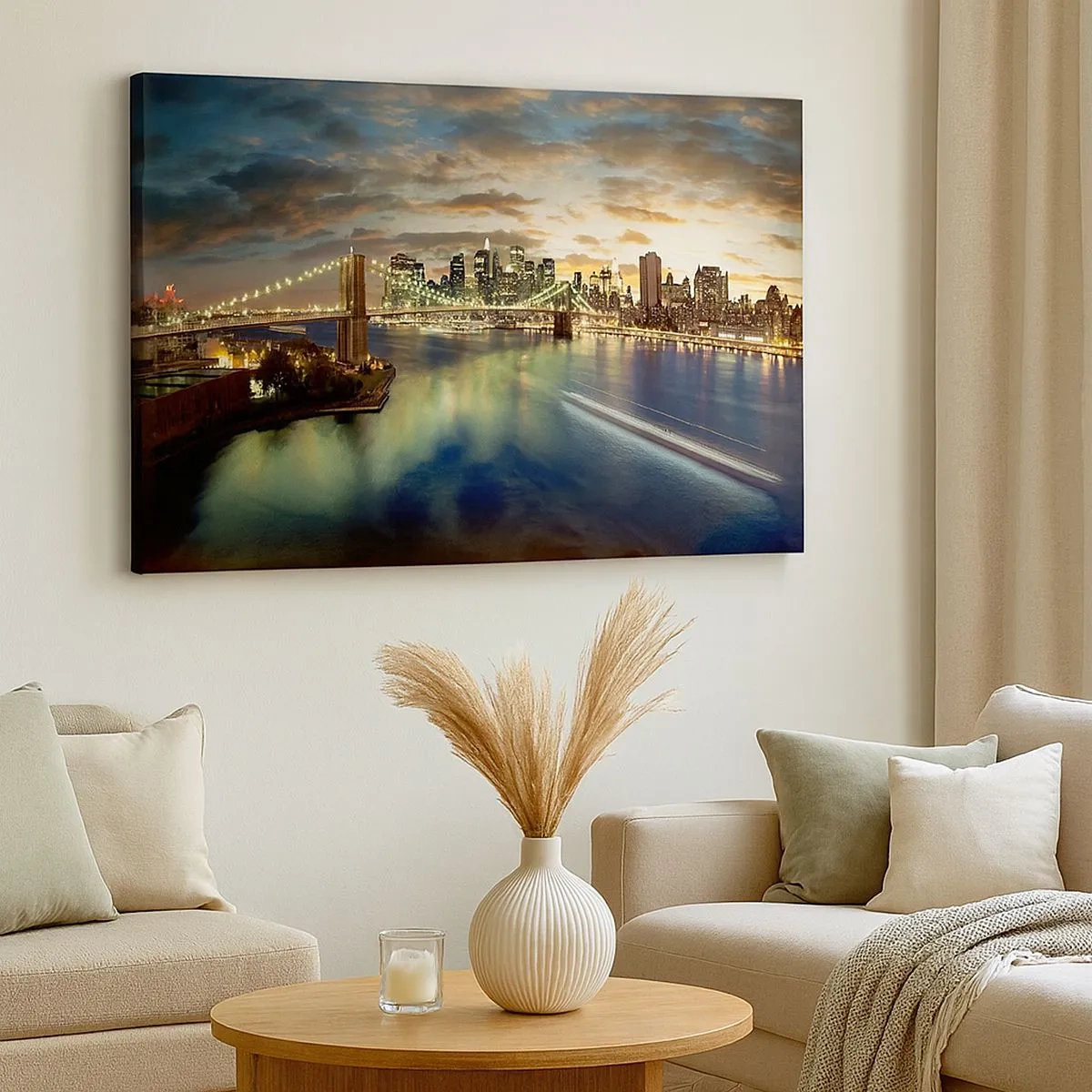 Quadro su tela - Stampe su Tela - Un ponte illuminato con la città sullo sfondo, con luci riflesse nell'acqua. - 70x50cm - Il cielo luminoso sopra Manhattan - Decorazione murale moderna per soggiorno e camera da letto ARTTOR