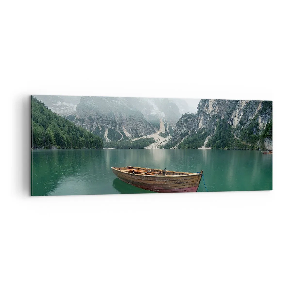 Quadro su tela - Stampe su Tela - Una barca di legno su un molo su un lago circondato da montagne - 140x50cm - E attorno le fiere rocce - Decorazione murale moderna per soggiorno e camera da letto ARTTOR