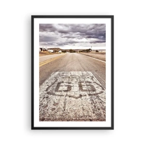 Poster in cornice nera - Una strada con il simbolo della Route 66 che attraversa un paesaggio desertico - 50x70cm - La Route 66: una leggenda americana - Decorazione murale moderna per soggiorno e camera da letto ARTTOR