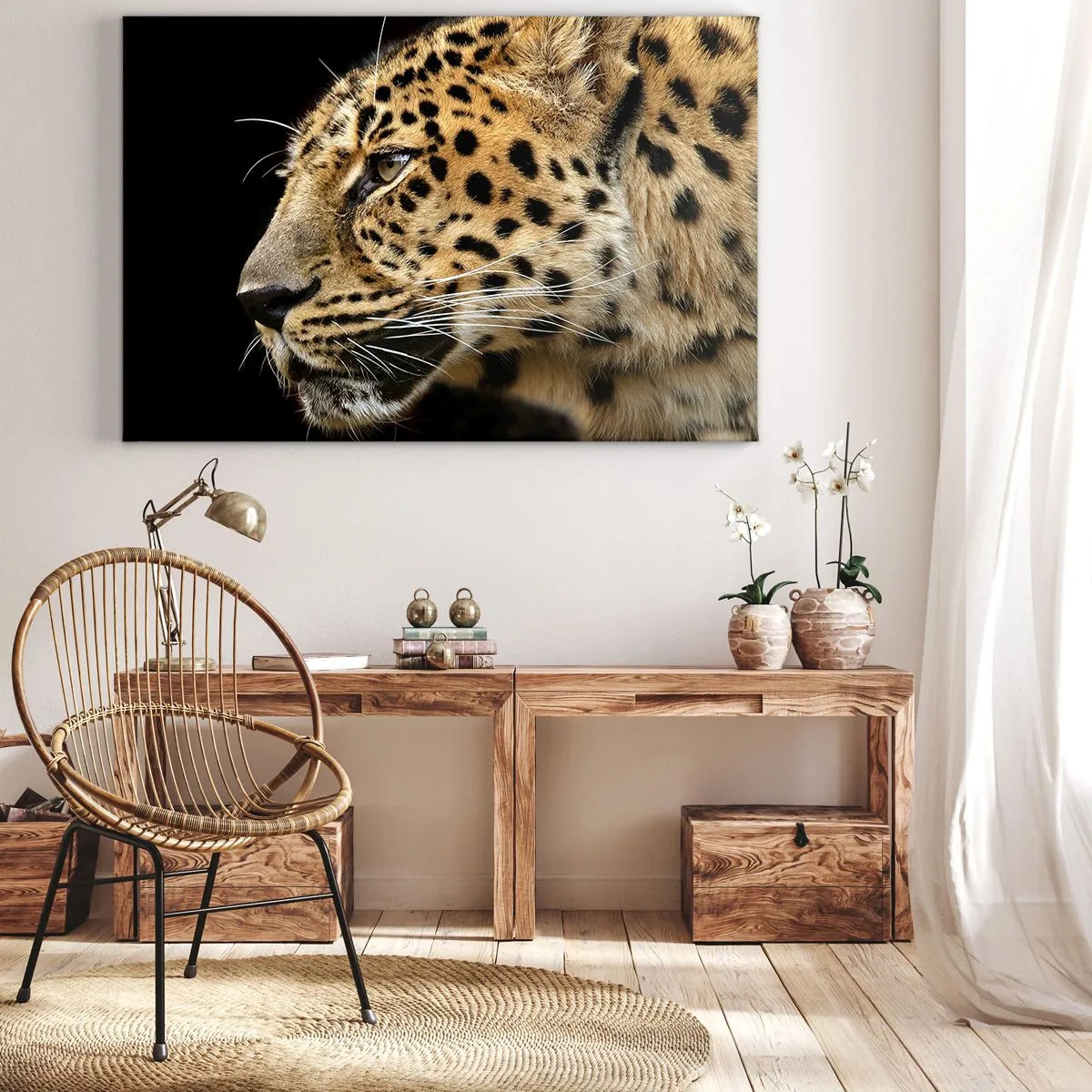 Quadro su tela - Stampe su Tela - Primo piano della testa di un leopardo su uno sfondo nero - 70x50cm - Calmo, concentrato, pronto - Decorazione murale moderna per soggiorno e camera da letto ARTTOR