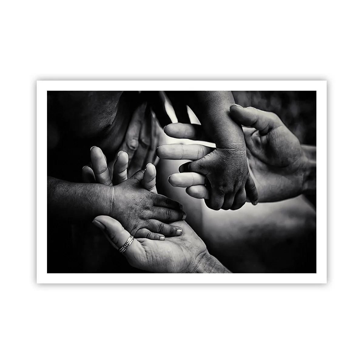 Poster - Mani bianche e nere di diverse generazioni - 100x70cm - Umanità - Decorazione murale moderna per soggiorno e camera da letto ARTTOR