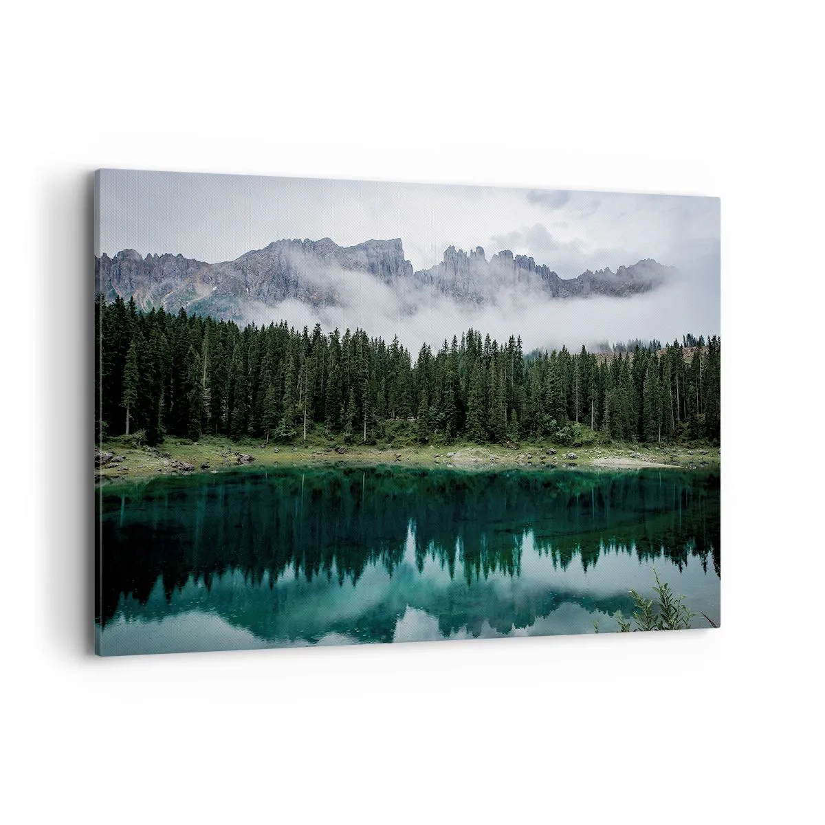 Quadro su tela - Stampe su Tela - Un paesaggio montano con una foresta e un lago che riflette il cielo - 100x70cm - Silenzio, non svegliamo l'acqua che dorme... - Decorazione murale moderna per soggiorno e camera da letto ARTTOR