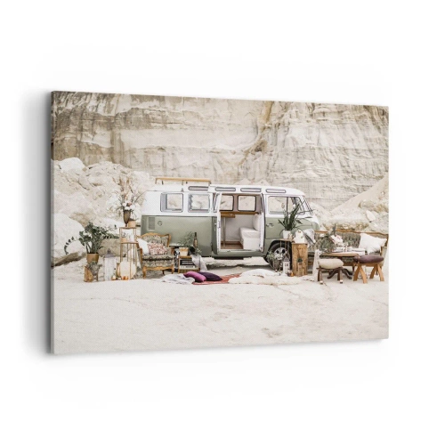 Quadro su tela - Stampe su Tela - Un camper retrò dal design boho sullo sfondo di un paesaggio roccioso. - 100x70cm - è tempo di viaggiare - Decorazione murale moderna per soggiorno e camera da letto ARTTOR