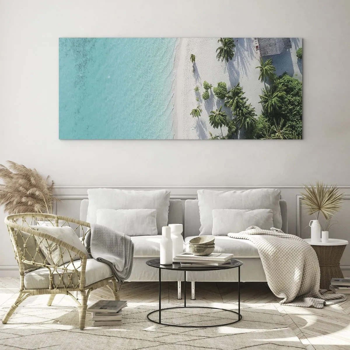 Quadro su vetro - Una vista a volo d'uccello di una spiaggia tropicale con acqua turchese e palme - 120x50cm - Vacanze in paradiso - Decorazione murale moderna per soggiorno e camera da letto ARTTOR