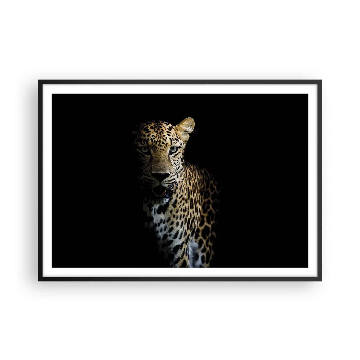 Poster in cornice nera - Un leopardo su sfondo scuro con sguardo intenso - 100x70cm - Bellezza tenebrosa - Decorazione murale moderna per soggiorno e camera da letto ARTTOR