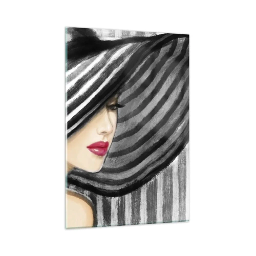 Quadro su vetro - Donna che indossa un cappello bianco e nero con un accento rosso - 80x120cm - Dove trovarti? - Decorazione murale moderna per soggiorno e camera da letto ARTTOR