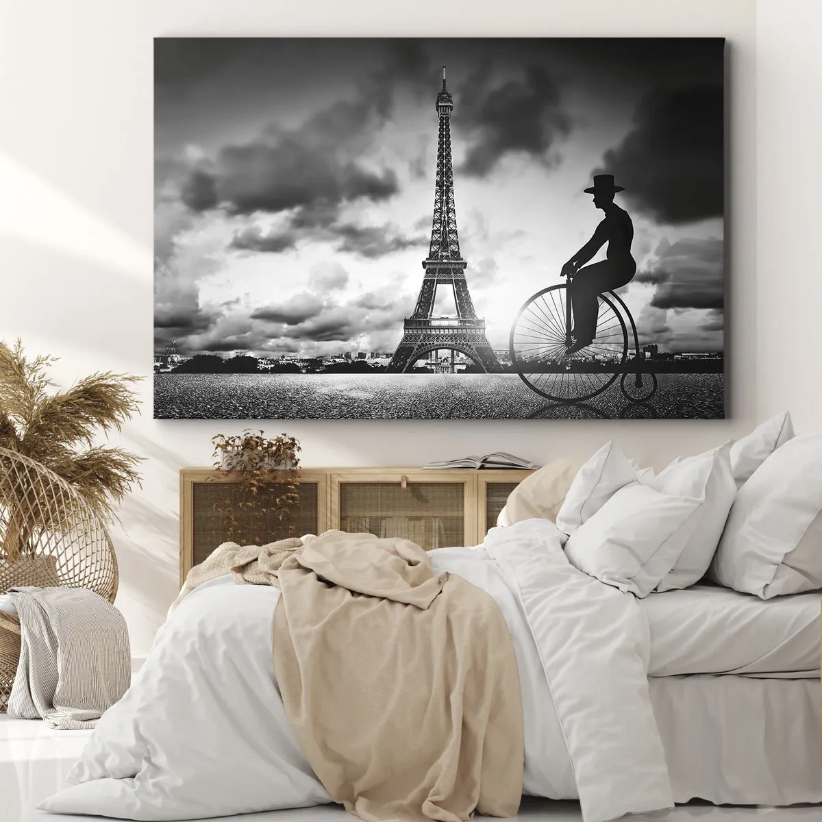 Quadro su tela - Stampe su Tela - Immagine in bianco e nero di una bicicletta retrò con la Torre Eiffel sullo sfondo - 120x80cm - Nostalgia della Belle Epoque - Decorazione murale moderna per soggiorno e camera da letto ARTTOR