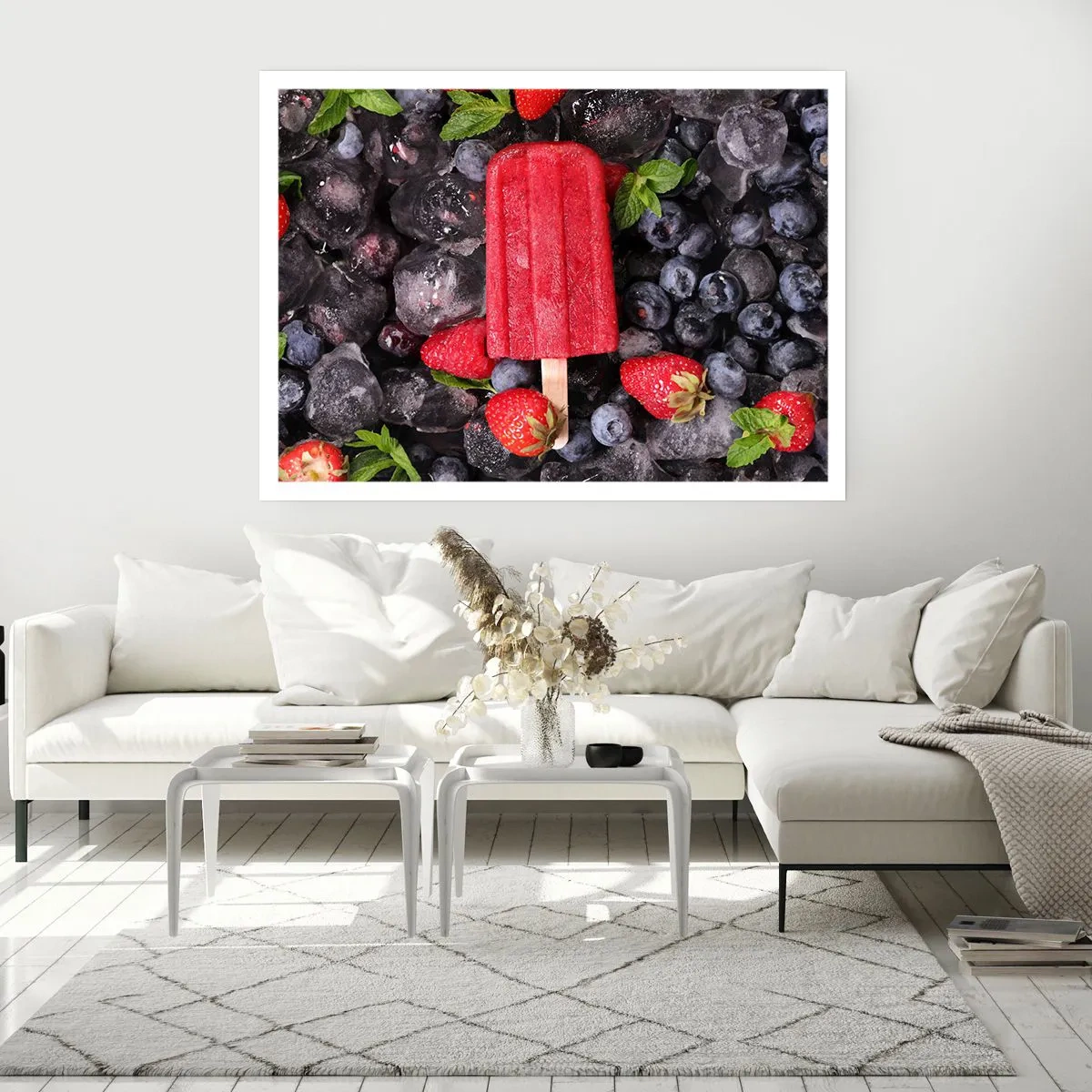 Poster - Ghiacciolo rosso circondato da frutta e ghiaccio - 100x70cm - Il sapore della calda estate - Decorazione murale moderna per soggiorno e camera da letto ARTTOR