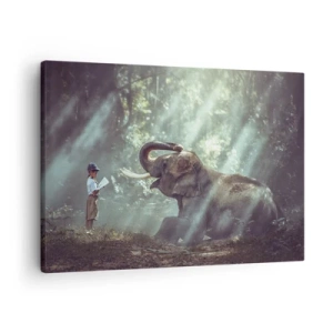 Quadro su tela - Stampe su Tela - Un ragazzo e un elefante in una foresta illuminata dalla luce del sole - 70x50cm - Ascoltalo… - Decorazione murale moderna per soggiorno e camera da letto ARTTOR