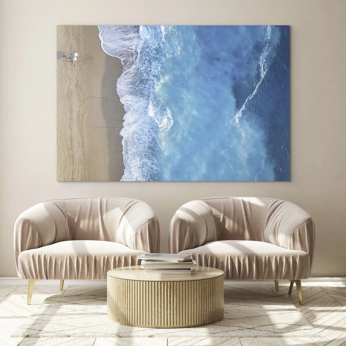 Quadro su vetro - Vista aerea della spiaggia e delle onde che si infrangono - 120x80cm - La forza del blu - Decorazione murale moderna per soggiorno e camera da letto ARTTOR
