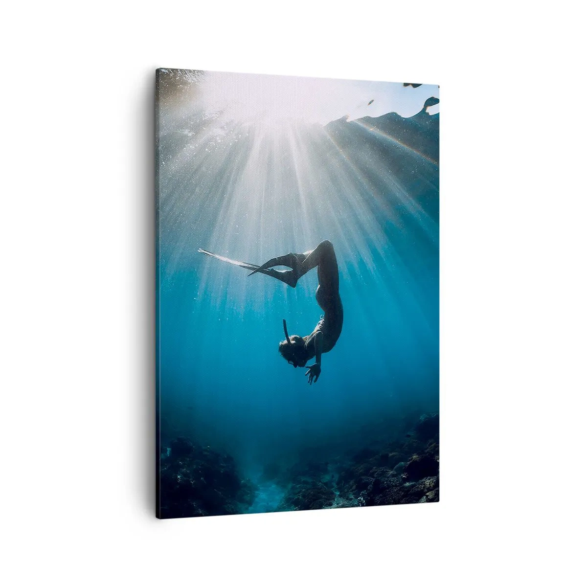 Quadro su tela - Stampe su Tela - Un subacqueo che galleggia in un raggio di luce sott'acqua - 50x70cm - Danza subacquea - Decorazione murale moderna per soggiorno e camera da letto ARTTOR