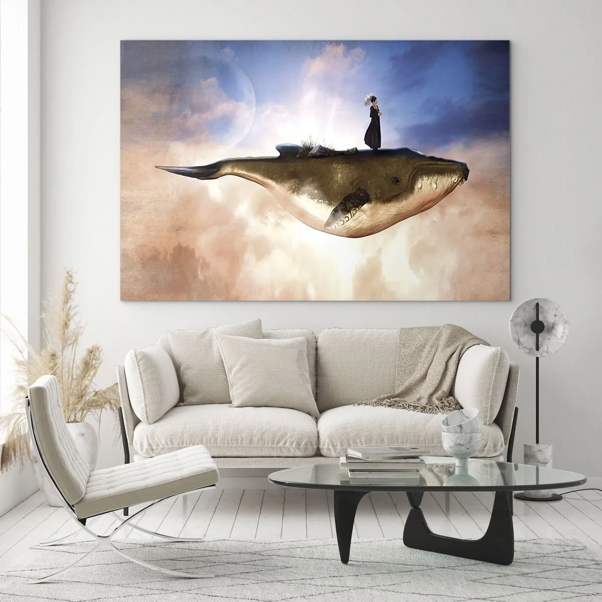 Quadro su vetro - Una balena fantastica che fluttua tra le nuvole con una donna sul dorso. - 70x50cm - Viaggio surreale - Decorazione murale moderna per soggiorno e camera da letto ARTTOR