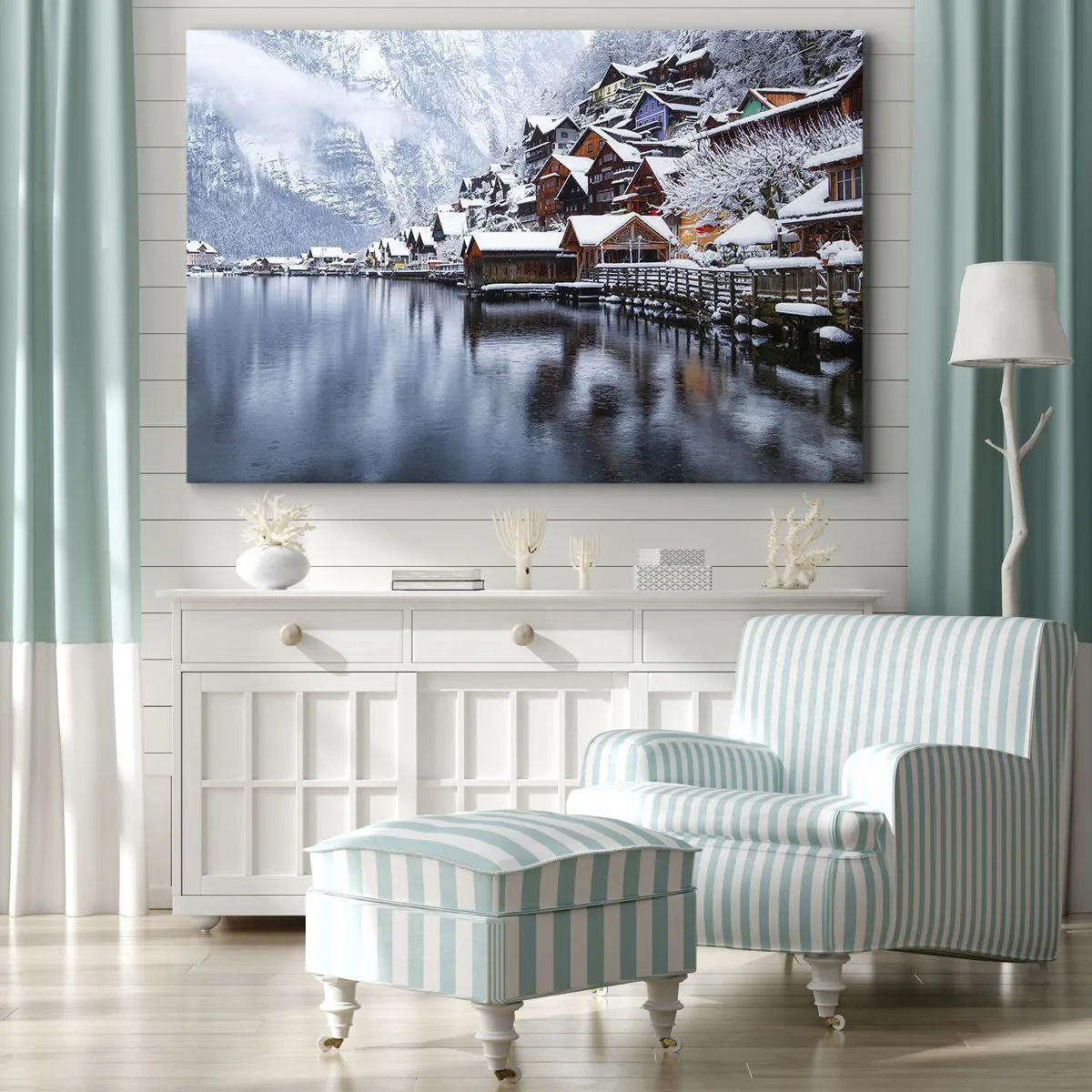 Quadro su tela - Stampe su Tela - Vista invernale di un villaggio di montagna in riva al lago - 120x80cm - Decorazione invernale - Decorazione murale moderna per soggiorno e camera da letto ARTTOR
