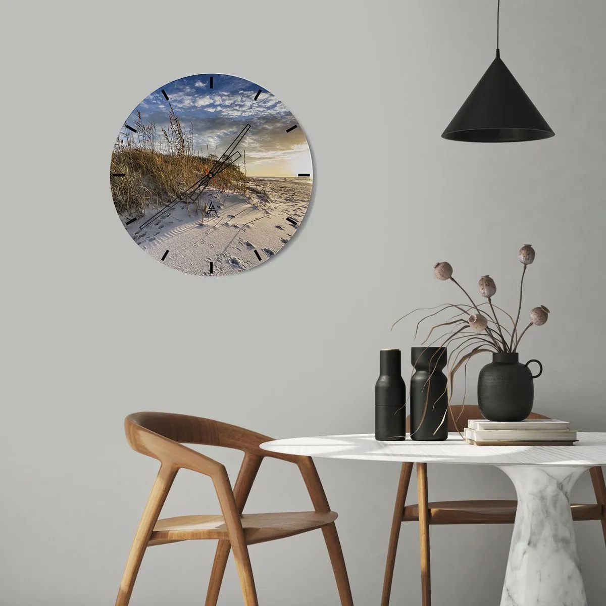 Orologio da parete - Orologio in Vetro - Spiaggia sabbiosa con erba al tramonto - 30x30cm - Invito a passeggiare - Decorazione murale moderna per soggiorno, cucina e camera da letto ARTTOR