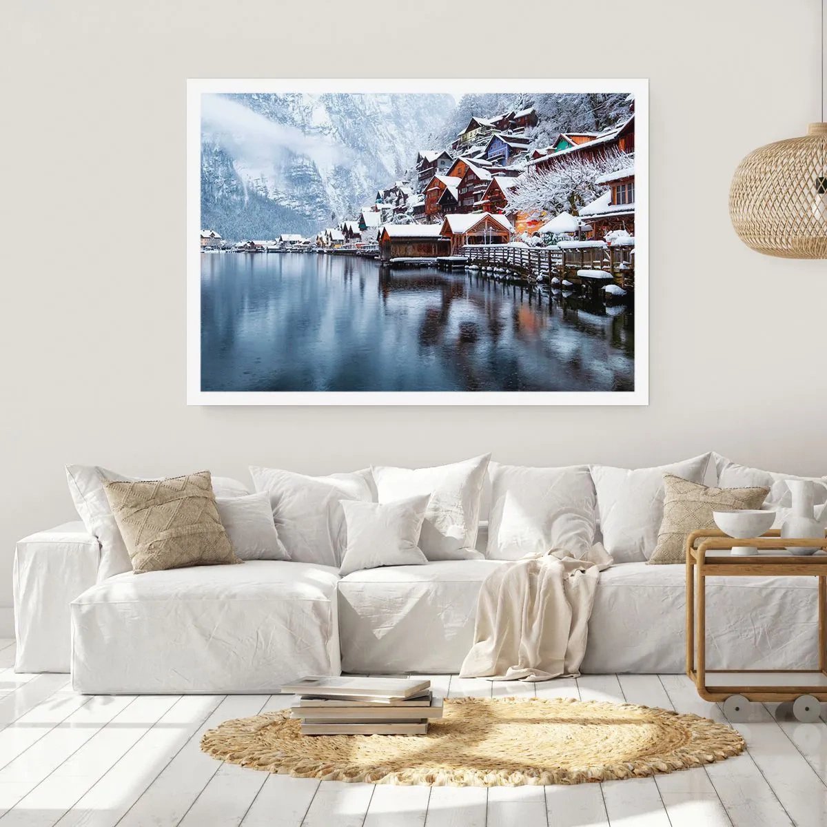 Poster - Vista invernale di un villaggio di montagna in riva al lago - 100x70cm - Decorazione invernale - Decorazione murale moderna per soggiorno e camera da letto ARTTOR