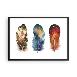 Poster in cornice nera - Tre piume colorate con motivi artistici su uno sfondo chiaro - 70x50cm - Cerimonie, riti, misteri - Decorazione murale moderna per soggiorno e camera da letto ARTTOR