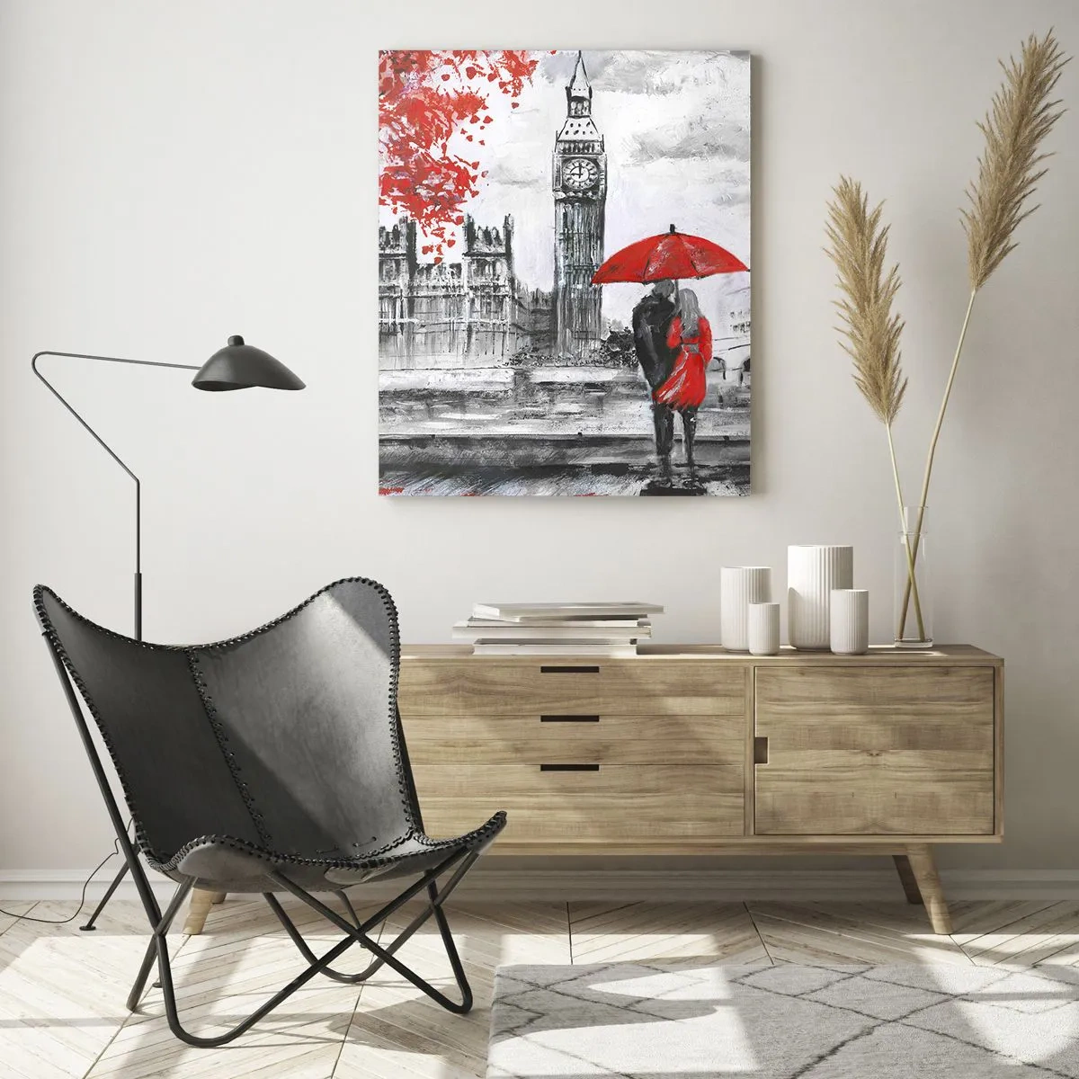 Quadro su vetro - Una coppia sotto un ombrello rosso con il Big Ben e gli alberi autunnali sullo sfondo. - 50x70cm - Innamorati a Londra - Decorazione murale moderna per soggiorno e camera da letto ARTTOR
