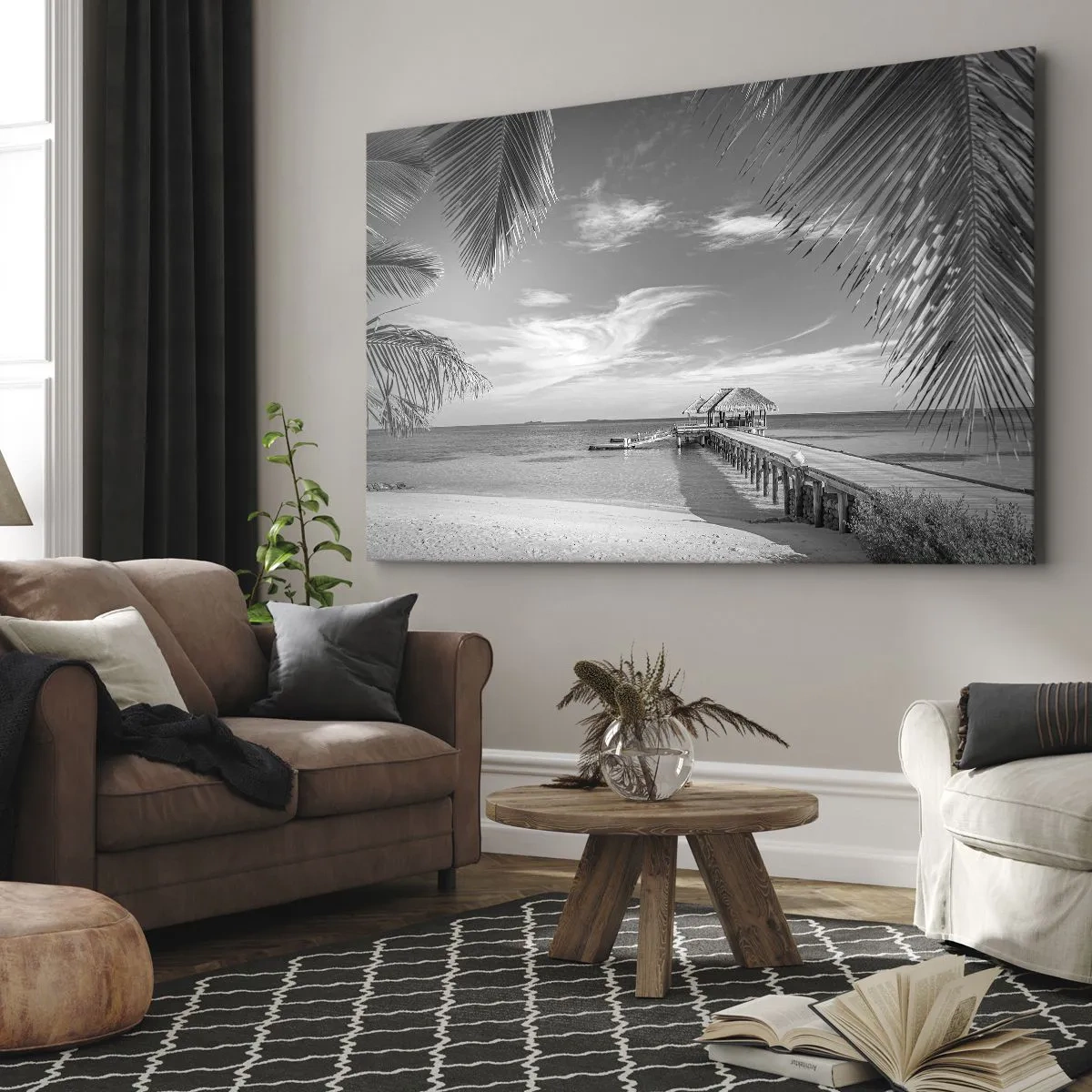 Quadro su tela - Stampe su Tela - Spiaggia bianca e nera con molo e palme su una costa tropicale - 120x80cm - Un ricordo o un sogno? - Decorazione murale moderna per soggiorno e camera da letto ARTTOR