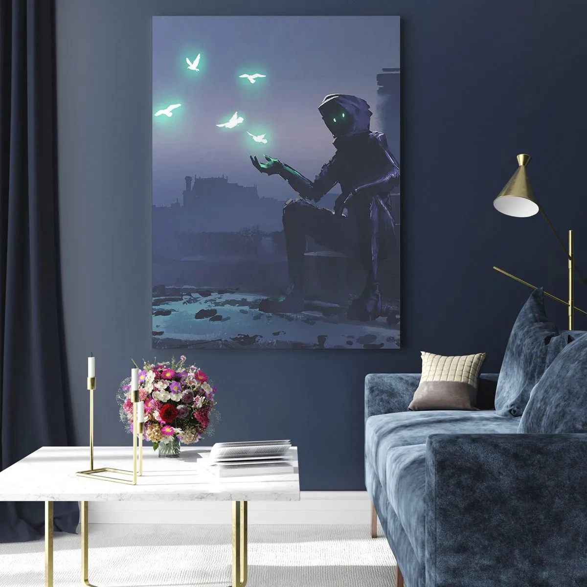 Quadro su vetro - Una figura incappucciata con uccelli magici sullo sfondo di una città - 80x120cm - La vita ritorna - Decorazione murale moderna per soggiorno e camera da letto ARTTOR