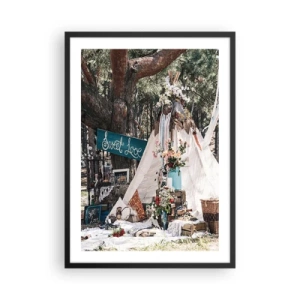 Poster in cornice nera - Una composizione in stile boho con una tenda, fiori e le parole Sweet Love - 50x70cm - Make love... - Decorazione murale moderna per soggiorno e camera da letto ARTTOR