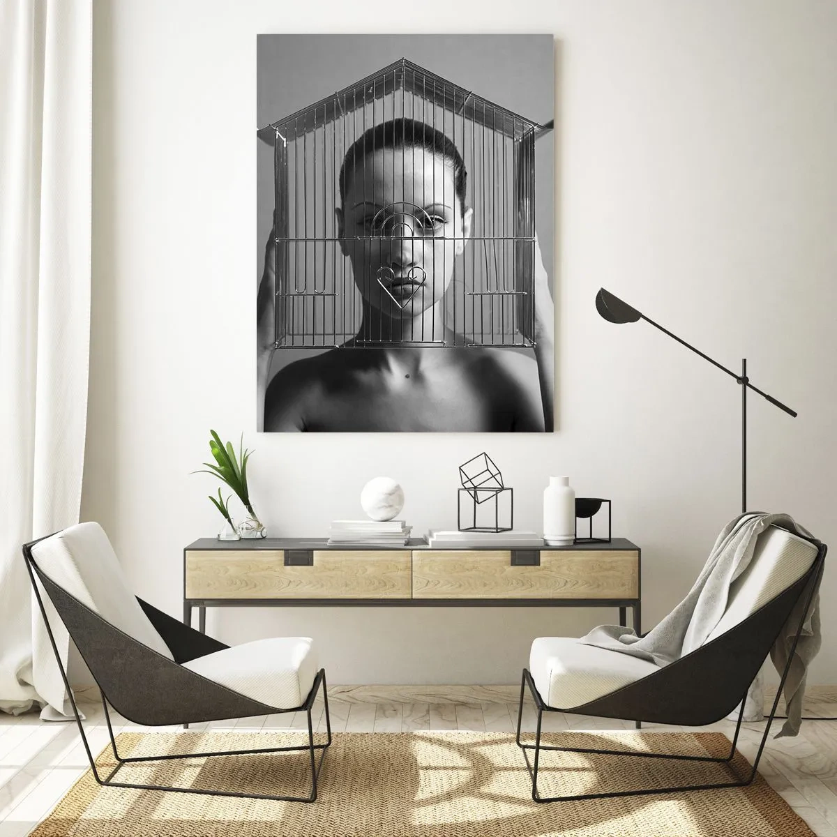 Quadro su vetro - Donna con una gabbia a forma di casa sul viso in bianco e nero - 50x70cm - Ritratto un po' surreale - Decorazione murale moderna per soggiorno e camera da letto ARTTOR