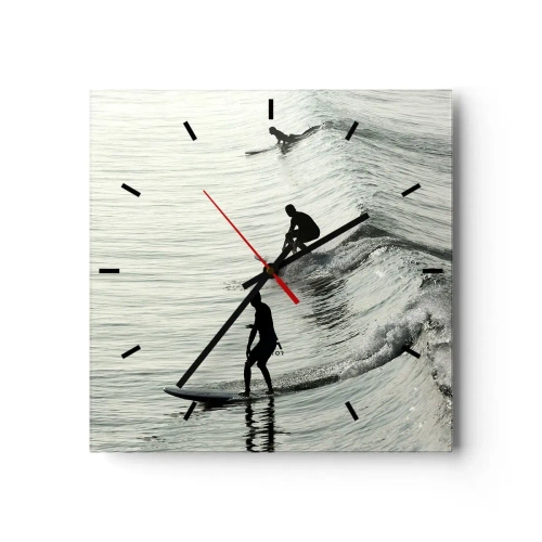 Orologio da parete - Orologio in Vetro - Surfisti sulle onde in uno scatto monocromatico - 30x30cm - Onde all'incontro - Decorazione murale moderna per soggiorno e camera da letto ARTTOR