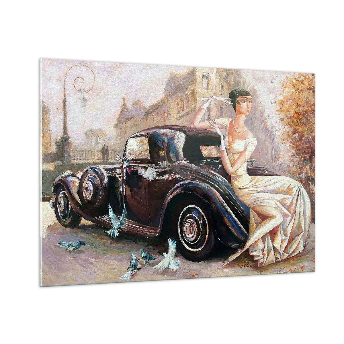 Quadro su vetro - Donna elegante accanto a un'auto retrò in un contesto urbano - 100x70cm - Eleganza in stile retro - Decorazione murale moderna per soggiorno e camera da letto ARTTOR