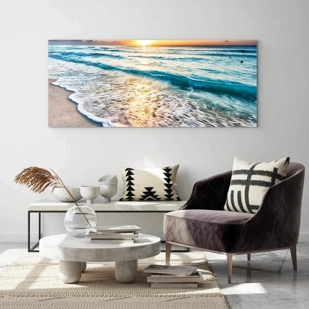 Quadro su vetro - Alba su una spiaggia tranquilla con onde - 160x50cm - Tramonto sul mare - Decorazione murale moderna per soggiorno e camera da letto ARTTOR