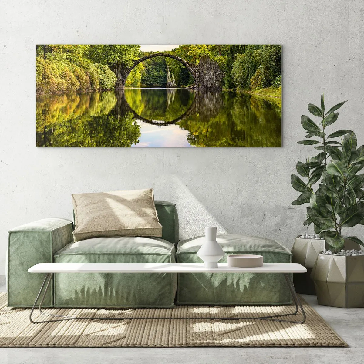 Quadro su vetro - Un ponte di pietra sopra un fiume con un riflesso perfetto nell'acqua - 120x50cm - All'incontro di due mondi - Decorazione murale moderna per soggiorno e camera da letto ARTTOR