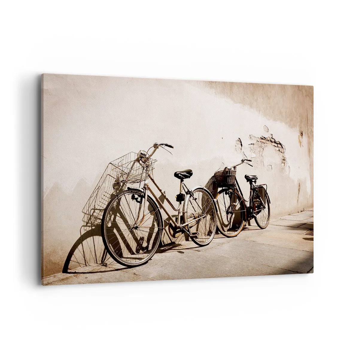 Quadro su tela - Stampe su Tela - Due biciclette appoggiate a un vecchio muro in stile retrò - 120x80cm - L'indimenticabile bellezza del passato - Decorazione murale moderna per soggiorno e camera da letto ARTTOR