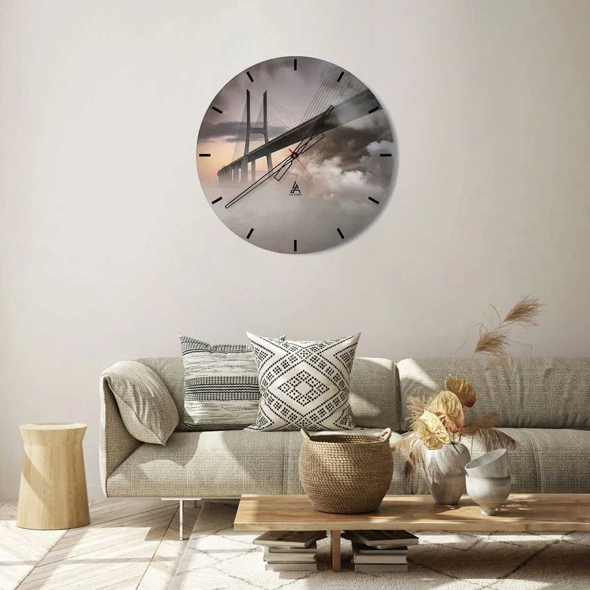 Orologio da parete - Orologio in Vetro - Un ponte nella nebbia mattutina con una luce soffusa sullo sfondo - 30x30cm - Sul fiume che non c'è - Decorazione murale moderna per soggiorno, cucina e camera da letto ARTTOR