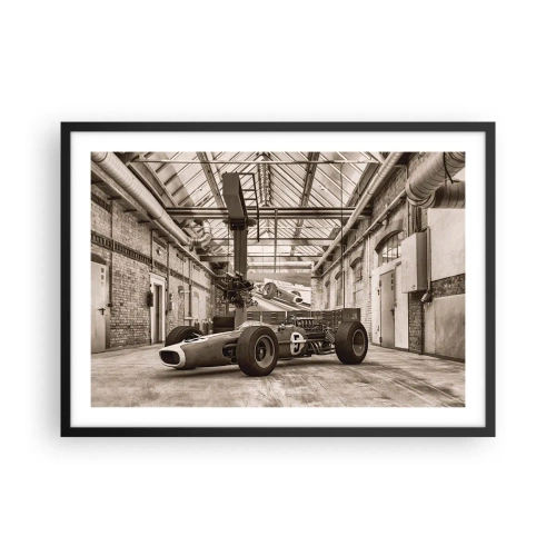 Poster in cornice nera - Auto da corsa in bianco e nero in un interno industriale - 70x50cm - Il riposo del vincitore - Decorazione murale moderna per soggiorno e camera da letto ARTTOR