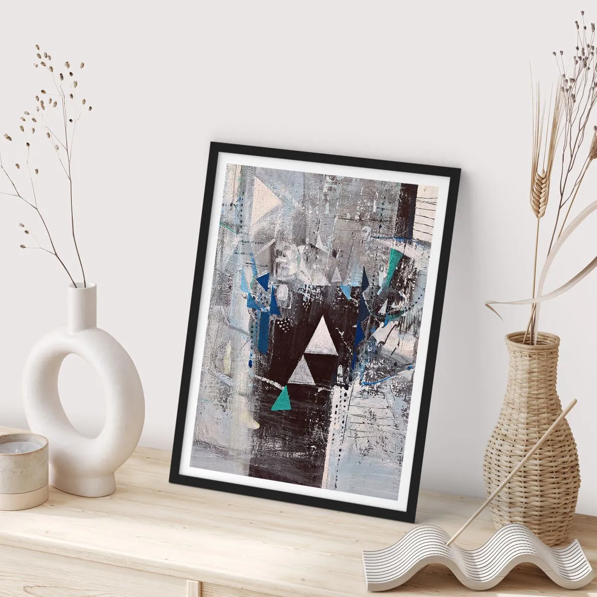 Poster in cornice nera - L'ordine superiore dei triangoli - 70x100 cm