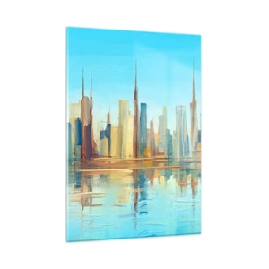 Quadro su vetro - Un panorama della metropoli riflesso nell'acqua sotto un cielo azzurro - 50x70cm - Metropoli assolata - Decorazione murale moderna per soggiorno e camera da letto ARTTOR