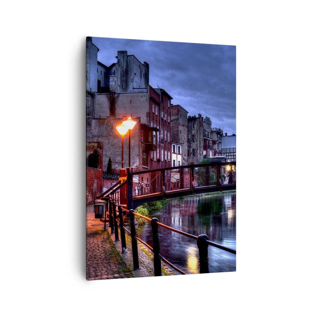 Quadro su tela - Stampe su Tela - Vista serale delle case popolari e del ponte sul canale - 70x100cm - Questa Bydgoszcz non la conosci - Decorazione murale moderna per soggiorno e camera da letto ARTTOR